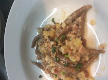 19年9月/パスタ
栗粉のシュフヌーデルン
サツマイモやキノコのソースで