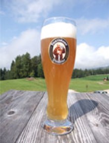 南チロル名物、白ビール。